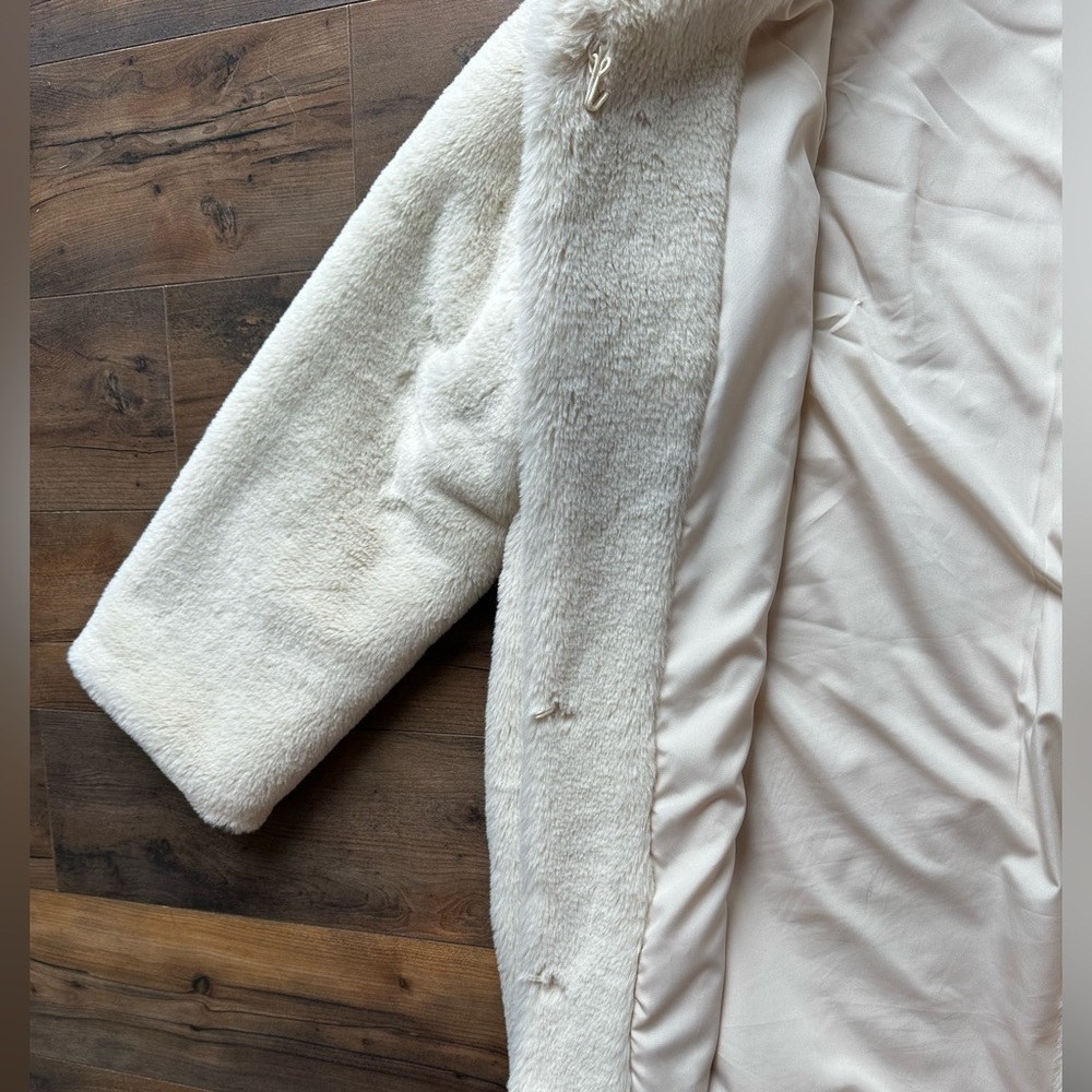 POPSUGAR Faux Fur Teddy Coat – Ivory/Cream | Size XL - Picture 6 of 8